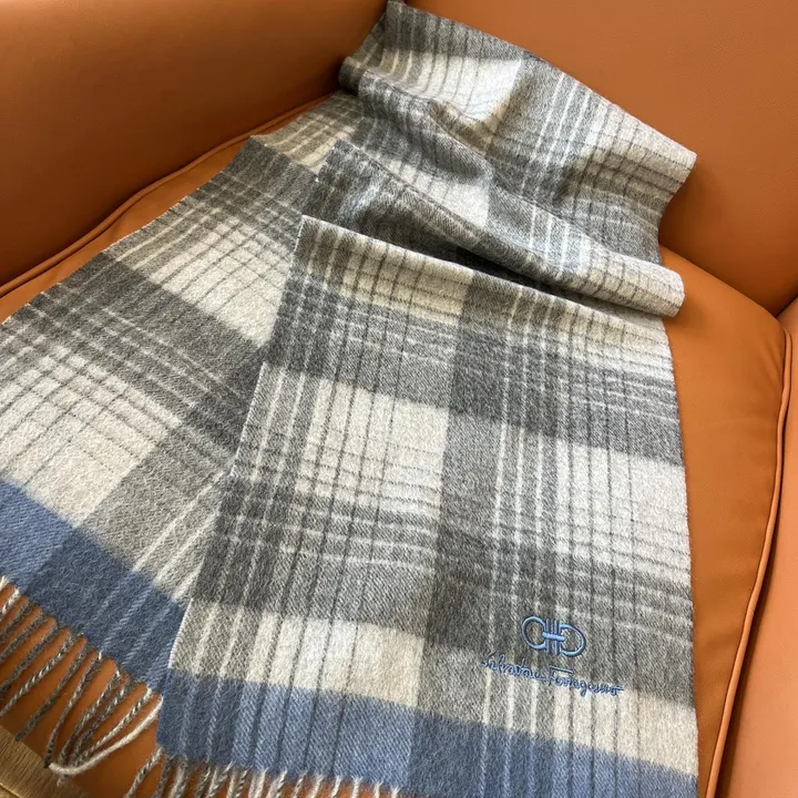 スーパーコピー フェラガモ マフラー