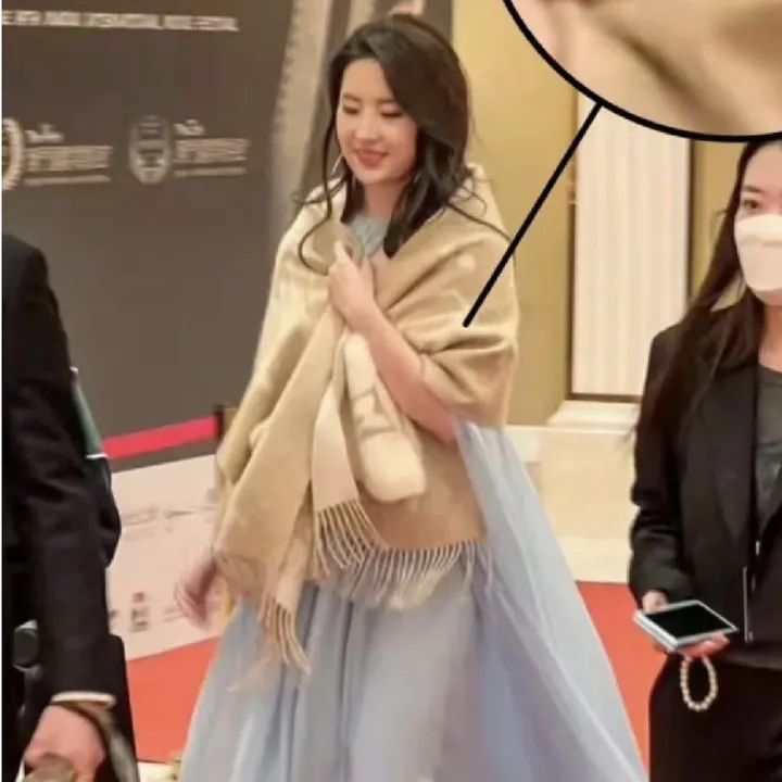 スーパーコピー ルイヴィトン マフラー