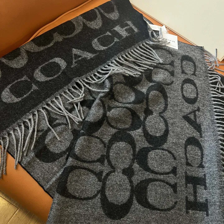 スーパーコピー コーチ マフラー