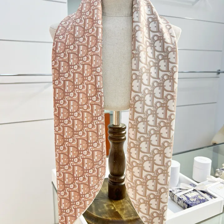 スーパーコピー ディオール マフラー