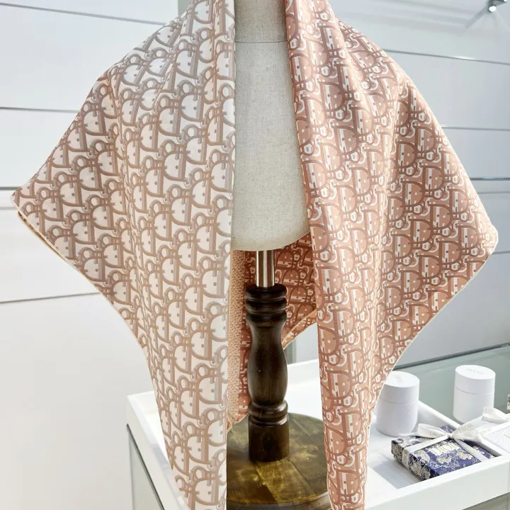 スーパーコピー ディオール マフラー