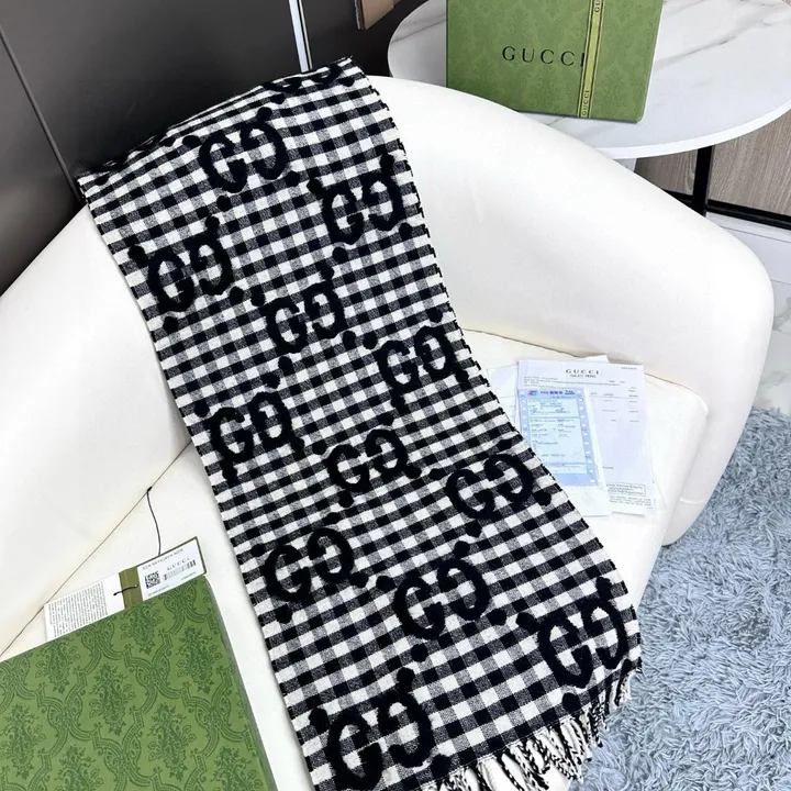 スーパーコピー グッチ マフラー