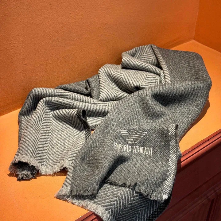 スーパーコピー フェンディ マフラー