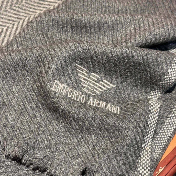 スーパーコピー フェンディ マフラー