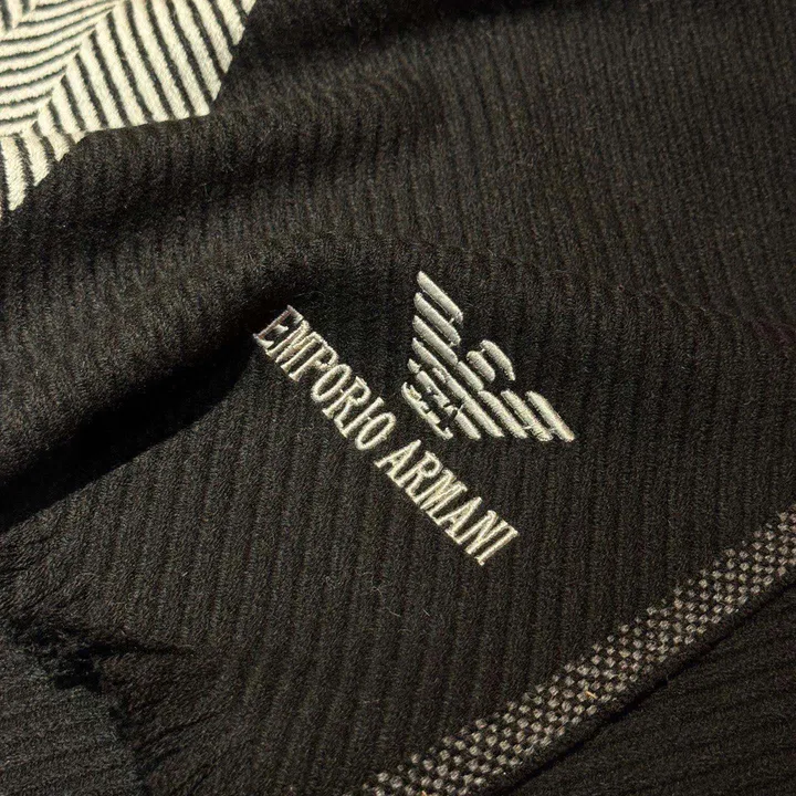 スーパーコピー フェンディ マフラー