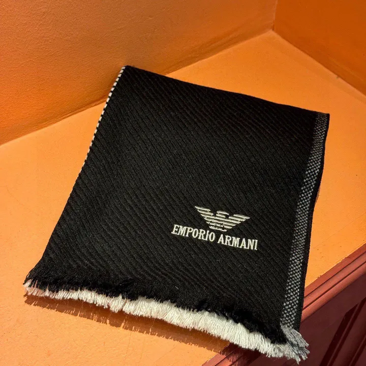 スーパーコピー フェンディ マフラー