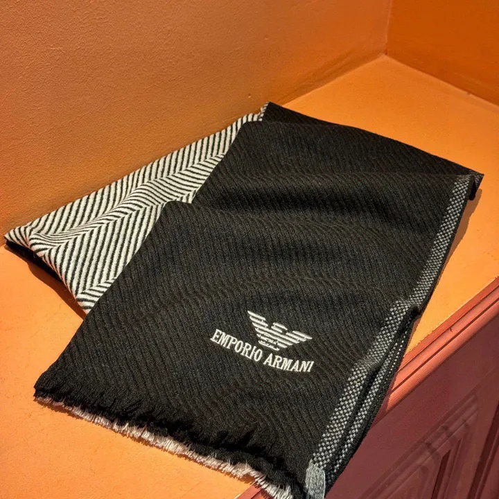 スーパーコピー フェンディ マフラー