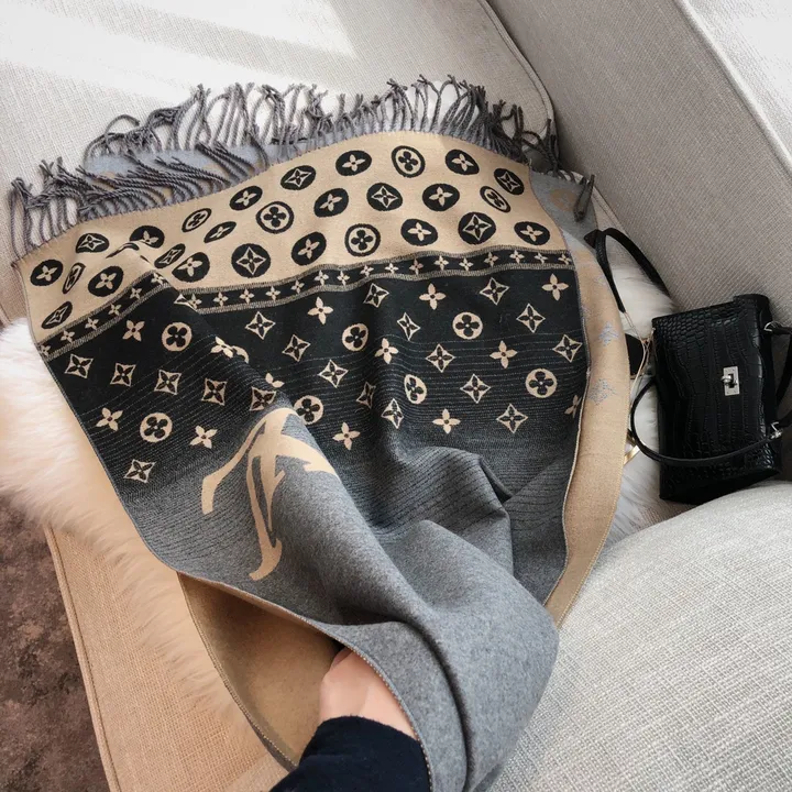 スーパーコピー ルイヴィトン マフラー