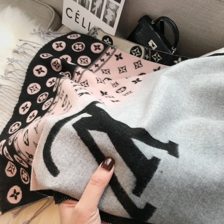 スーパーコピー ルイヴィトン マフラー