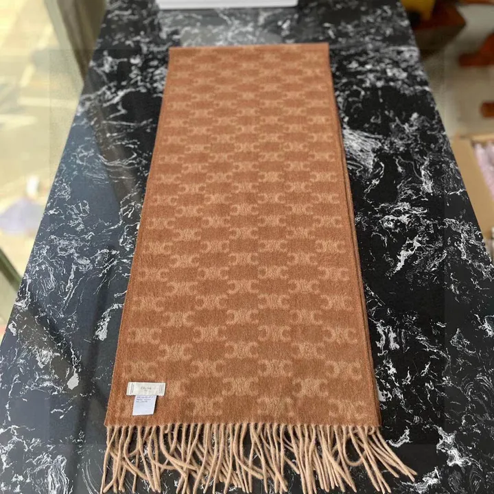 スーパーコピー セリーヌ マフラー