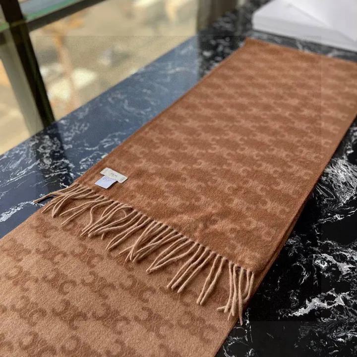 スーパーコピー セリーヌ マフラー