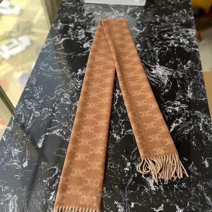 スーパーコピー セリーヌ マフラー