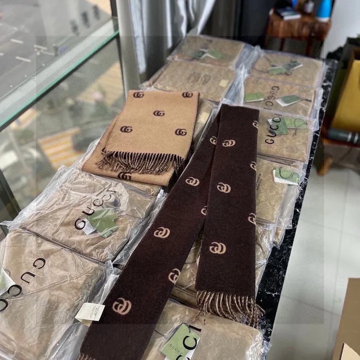 スーパーコピー グッチ マフラー