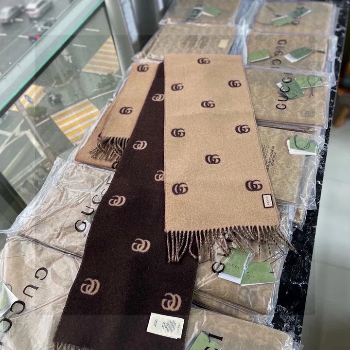 スーパーコピー グッチ マフラー