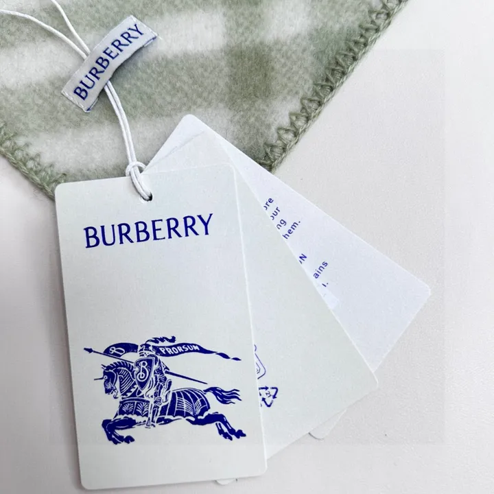 スーパーコピー バーバリー ス マフラー