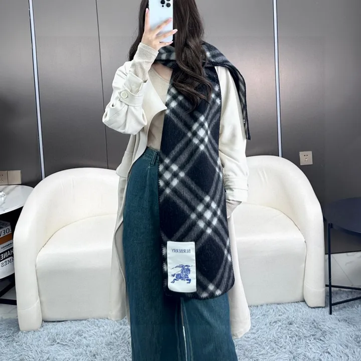 スーパーコピー バーバリー ス マフラー