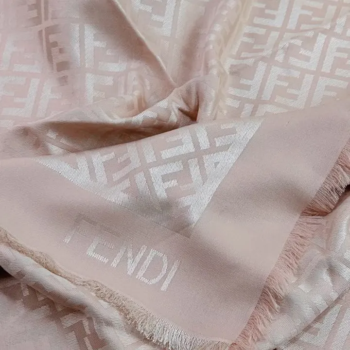 スーパーコピー フェンディ マフラー