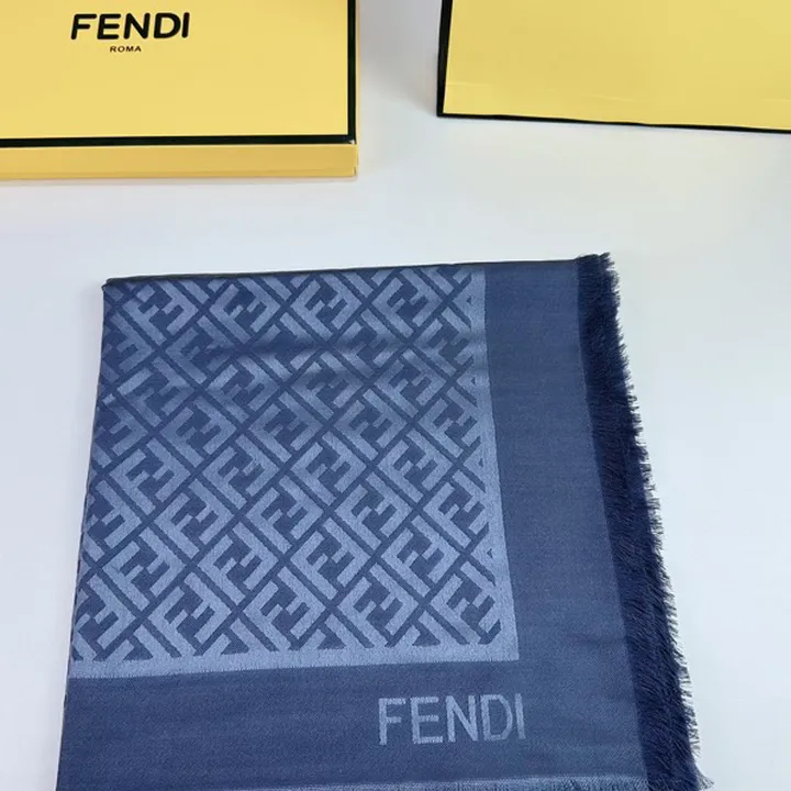 スーパーコピー フェンディ マフラー