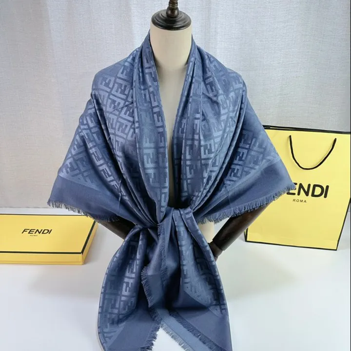 スーパーコピー フェンディ マフラー