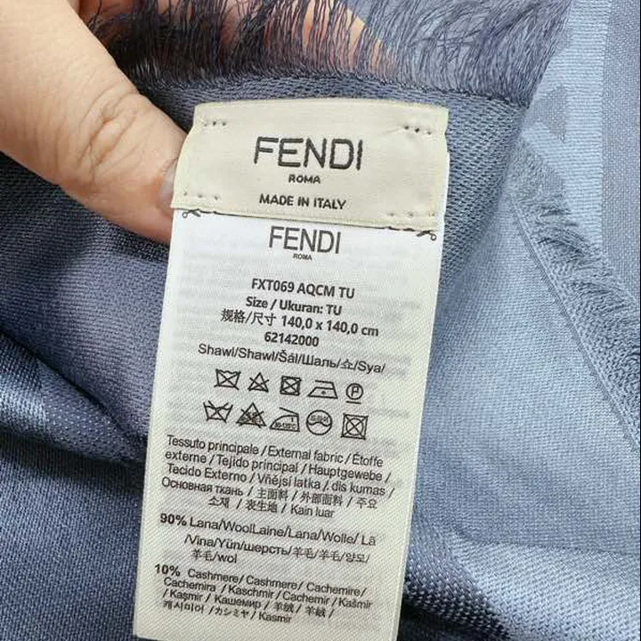 スーパーコピー フェンディ マフラー