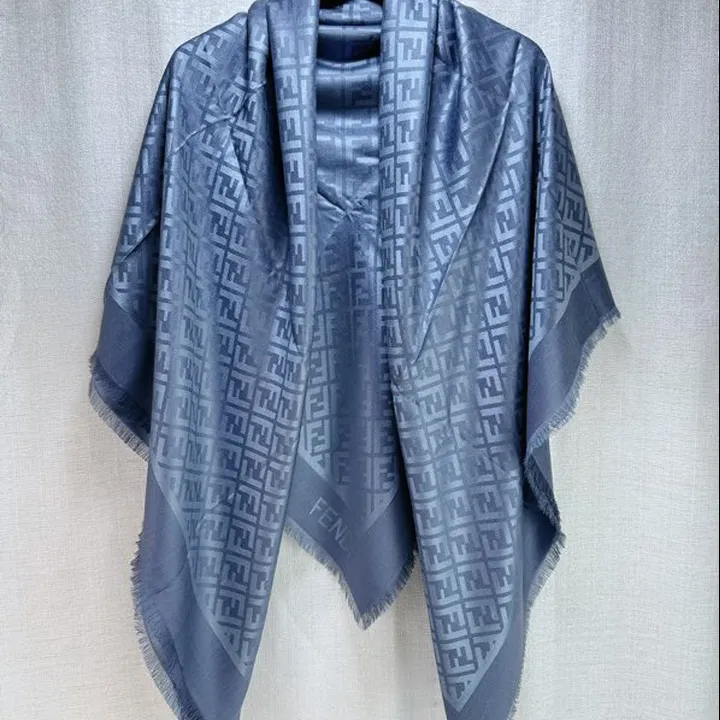 スーパーコピー フェンディ マフラー