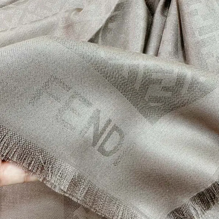 スーパーコピー フェンディ マフラー