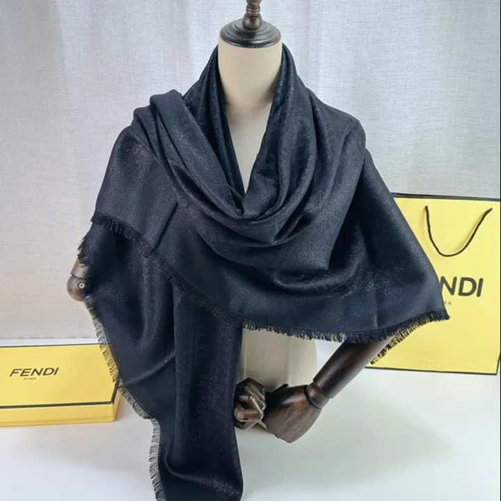 スーパーコピー フェンディ マフラー