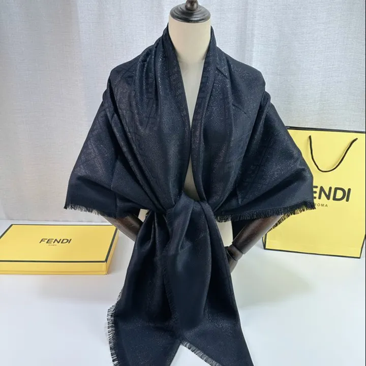 スーパーコピー フェンディ マフラー