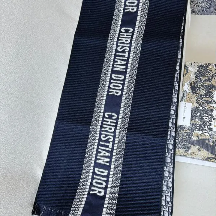 スーパーコピー ディオール マフラー