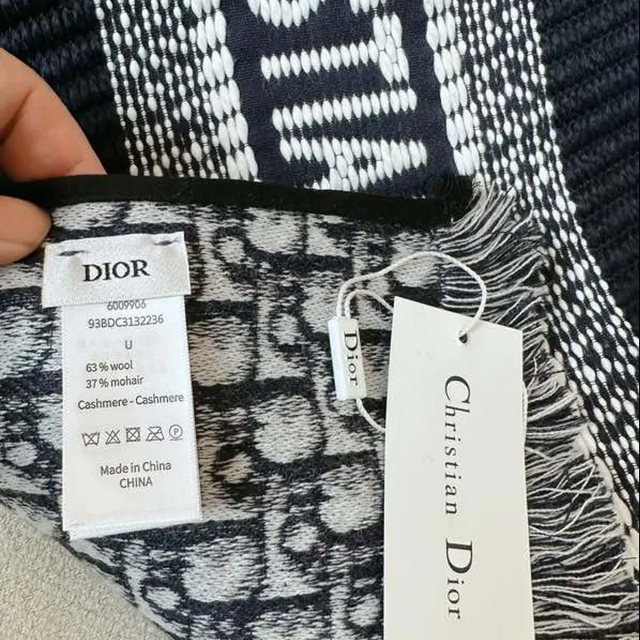 スーパーコピー ディオール マフラー