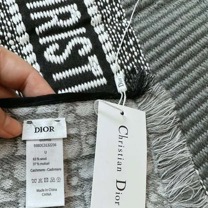 スーパーコピー ディオール マフラー