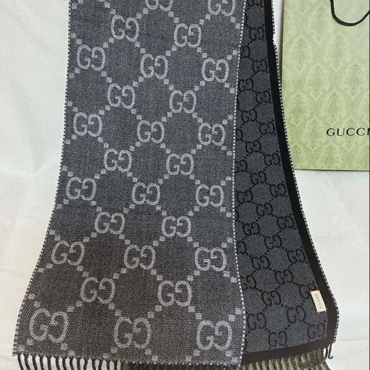 スーパーコピー グッチ マフラー