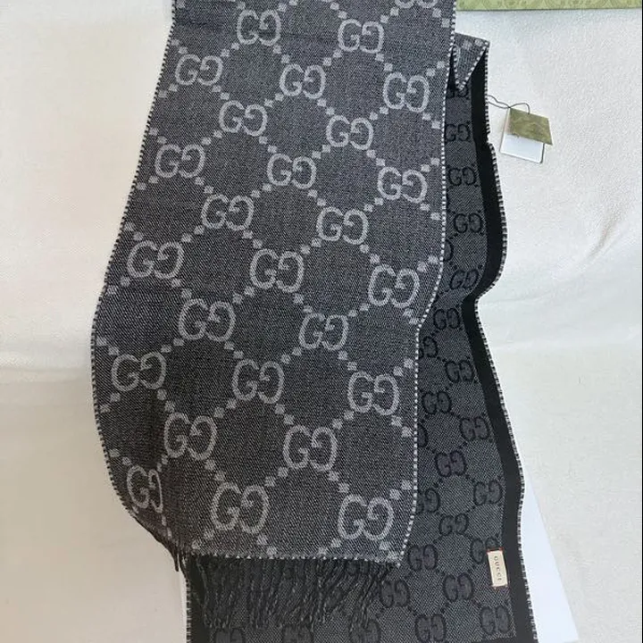 スーパーコピー グッチ マフラー