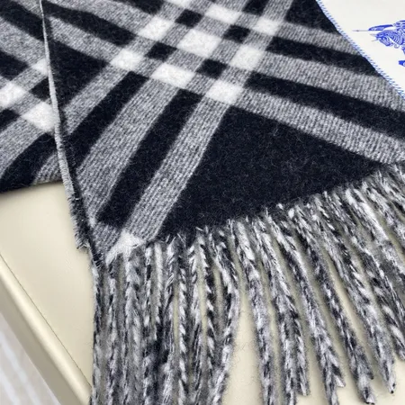 スーパーコピー バーバリー ス マフラー