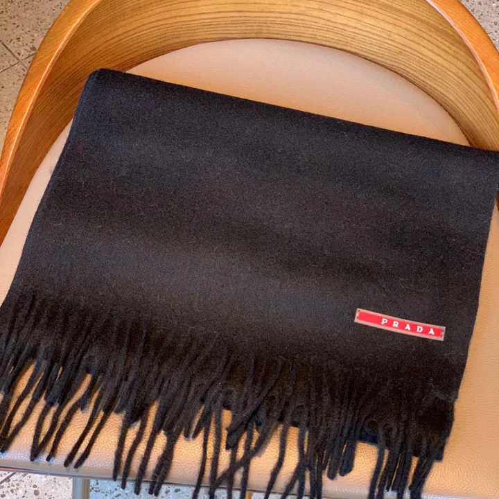 スーパーコピー プラダ マフラー