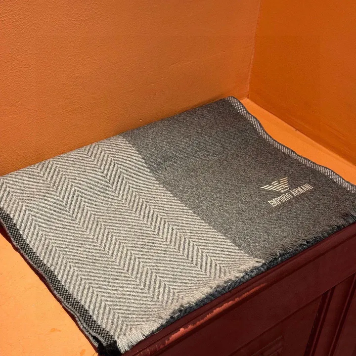 スーパーコピー フェンディ マフラー