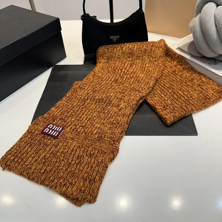 スーパーコピー ミュウミュウ マフラー