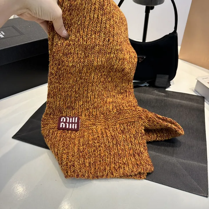 スーパーコピー ミュウミュウ マフラー