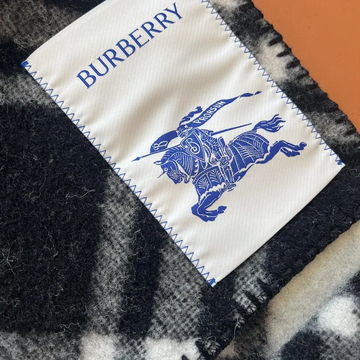 スーパーコピー バーバリー ス マフラー