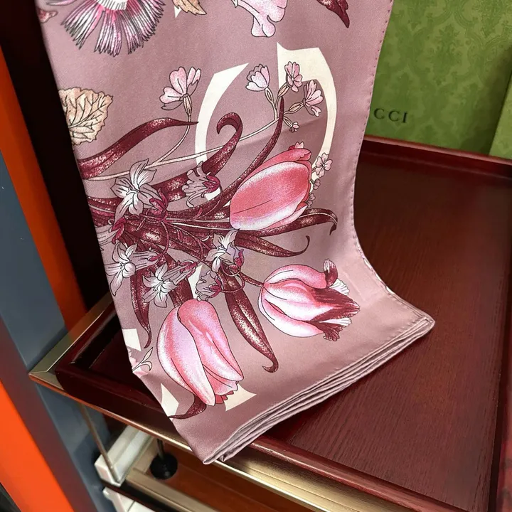 スーパーコピー グッチ マフラー