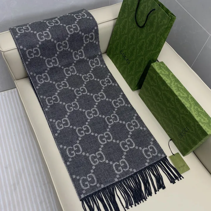 スーパーコピー グッチ マフラー