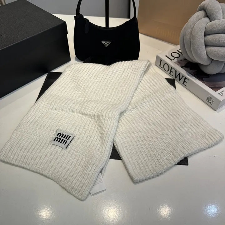 スーパーコピー フェンディ マフラー