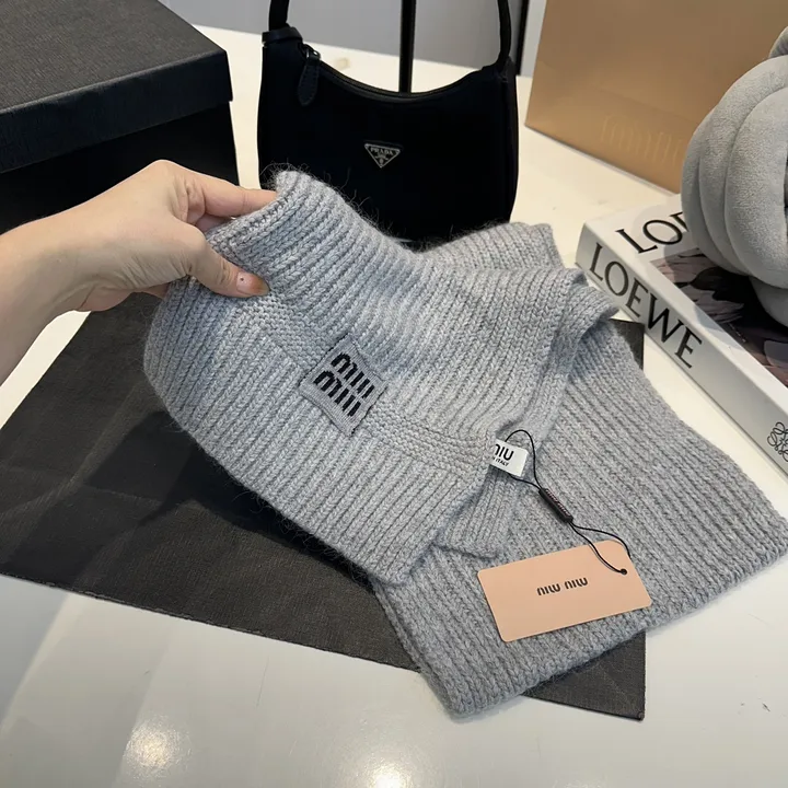 スーパーコピー ミュウミュウ マフラー