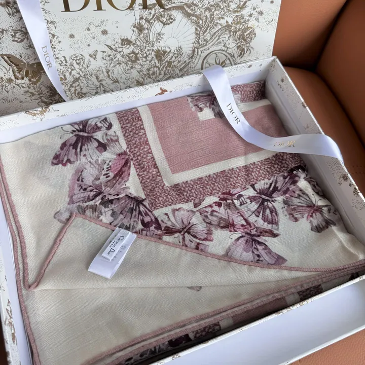 スーパーコピー ディオール マフラー