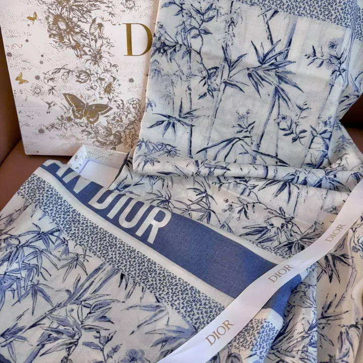 スーパーコピー ディオール マフラー