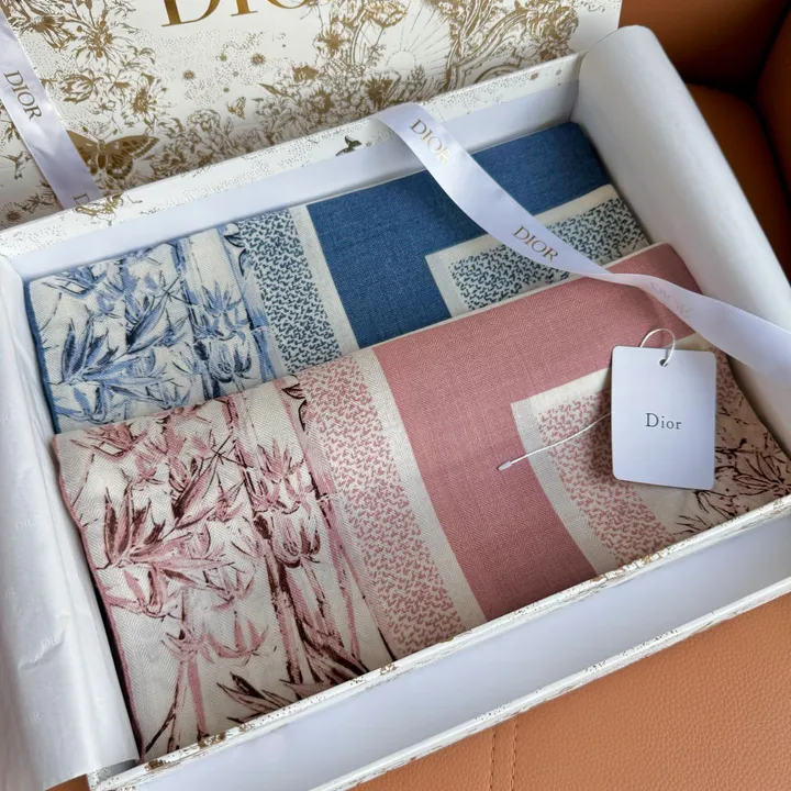 スーパーコピー ディオール マフラー