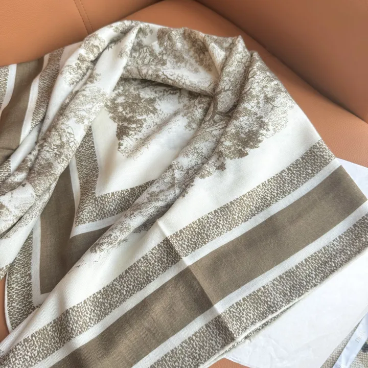 スーパーコピー ディオール マフラー