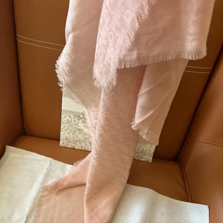 スーパーコピー ディオール マフラー