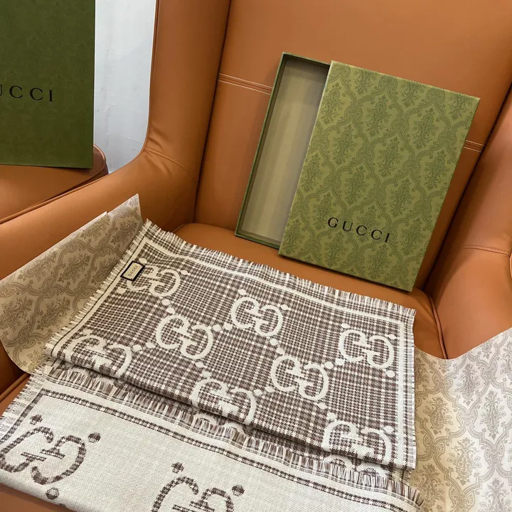 スーパーコピー グッチ マフラー