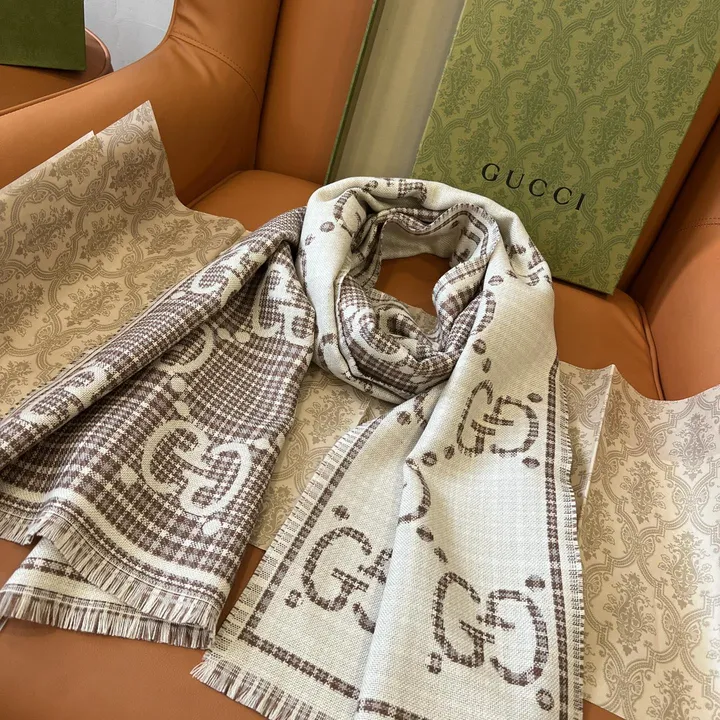 スーパーコピー グッチ マフラー